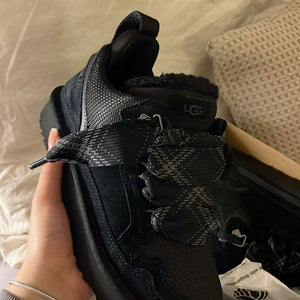 UGG Lowmel Black