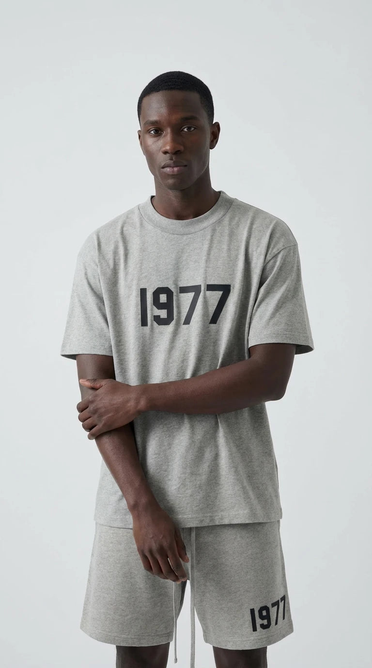 Fear of God Essentials 1977 Donkere Havermout Zomerset