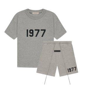 Fear of God Essentials 1977 Donkere Havermout Zomerset