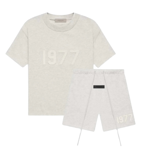 Fear of God Essentials 1977 Lichte havermout zomerset