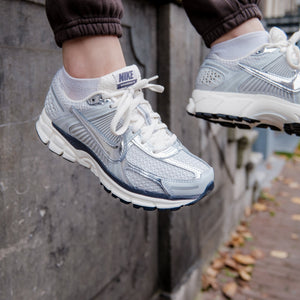 Nike Zoom Vomero 5 Photon Dust