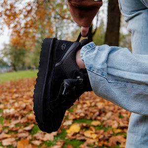 UGG Lowmel Black
